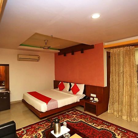 Oyo 38191 Dayal Residency Jajpur Exterior photo